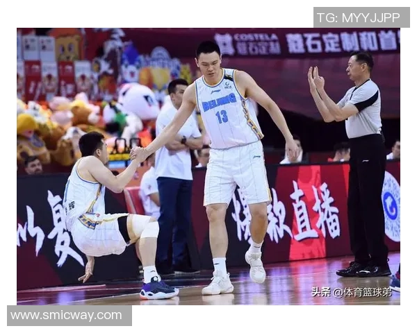 北京篮球队比赛经验引发热议球迷对战术选择和球员表现展开激烈讨论